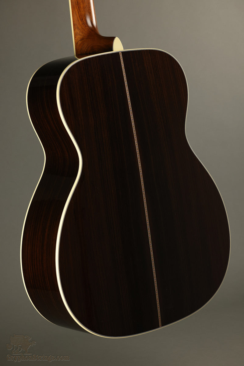 Martin J-40 Acoustic Guitar New
