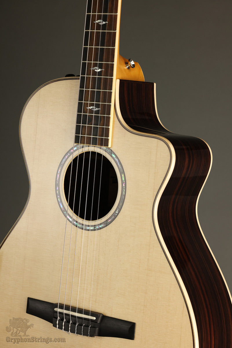 Taylor 812ce-N Nylon String Acoustic Electric Guitar - New