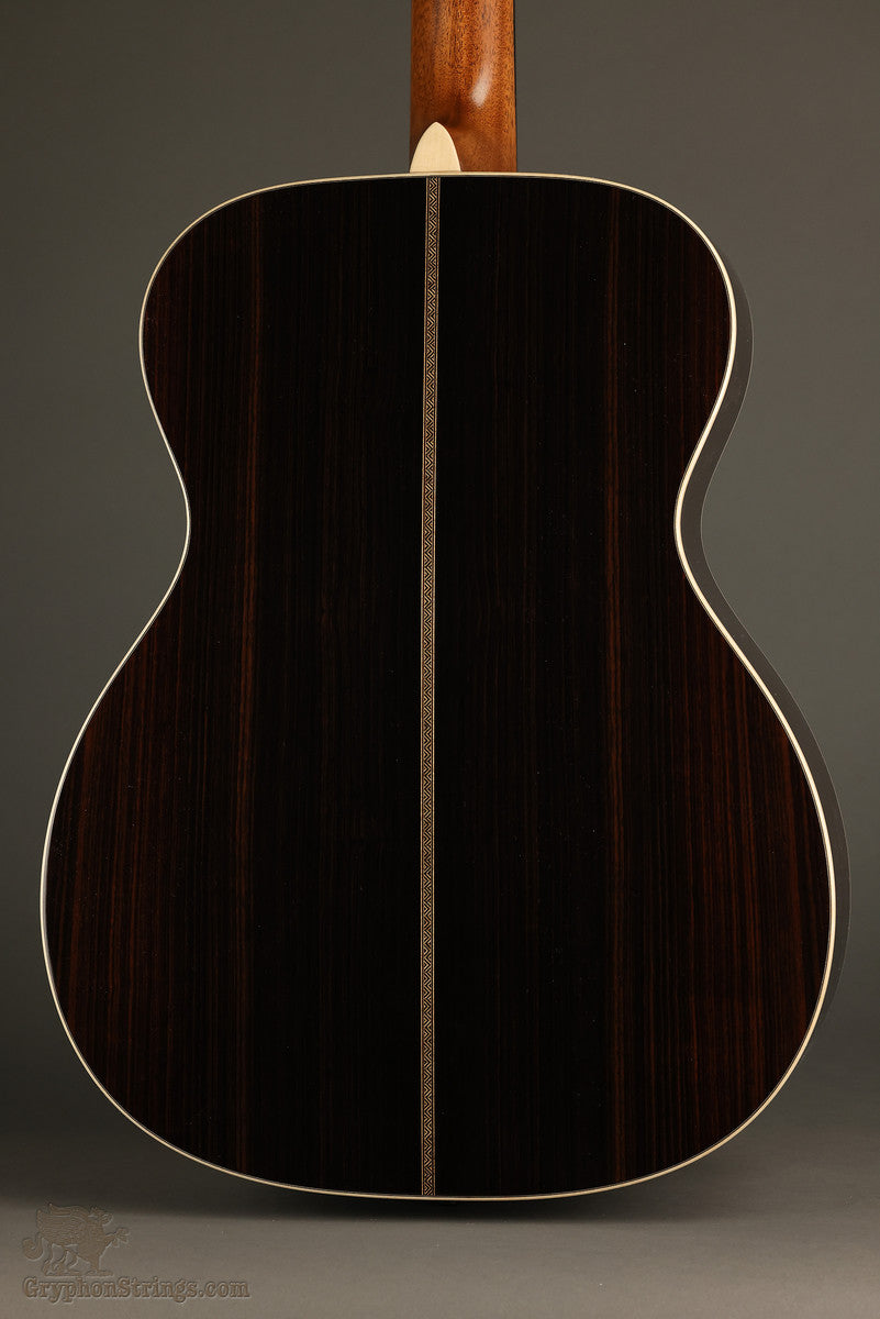 Martin 000-28 Modern Deluxe Steel String Acoustic Guitar - New