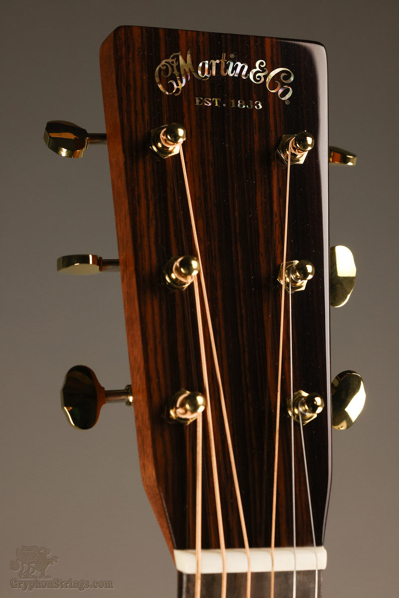 Martin 000-28 Modern Deluxe Steel String Acoustic Guitar - New