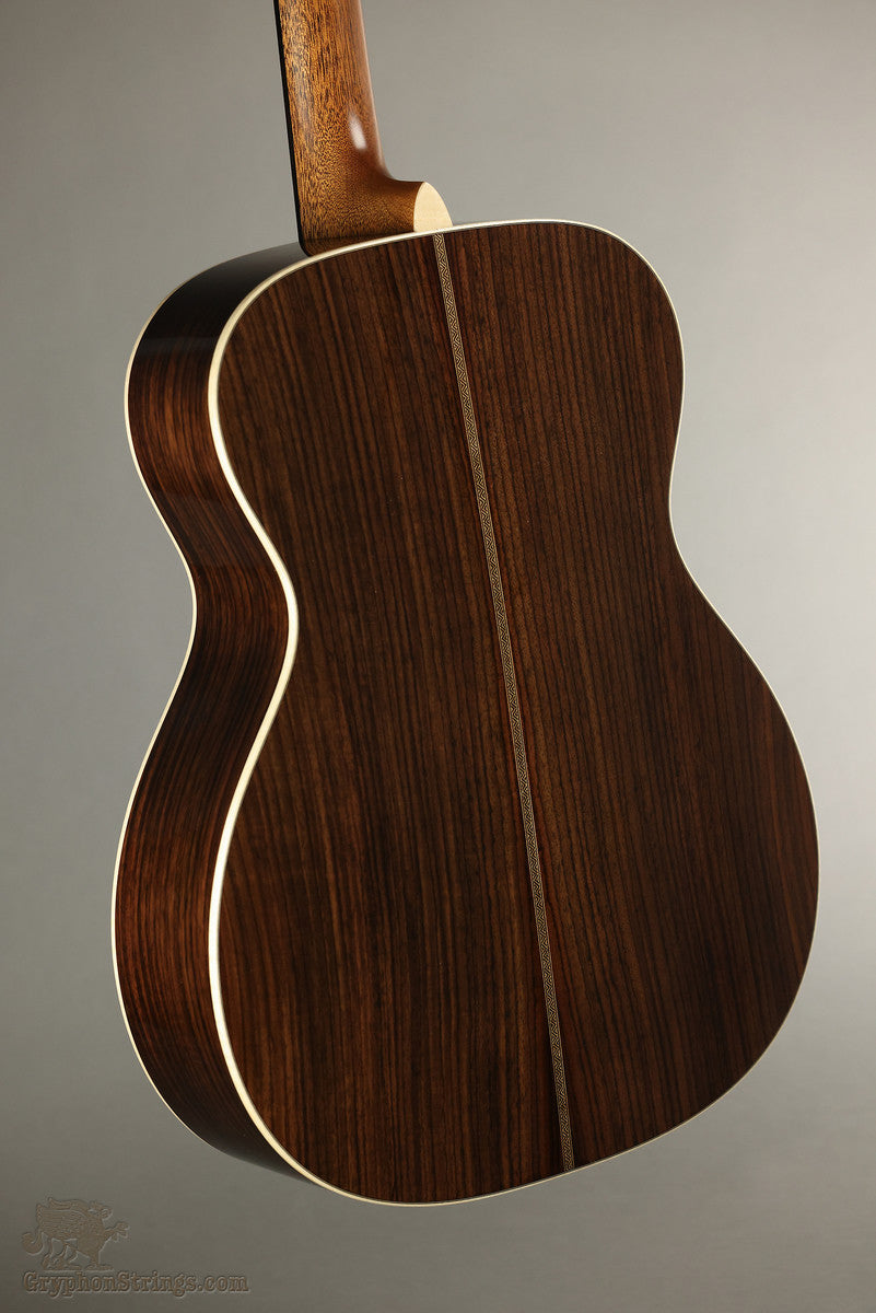 Martin 000-28 Modern Deluxe Steel String Acoustic Guitar - New