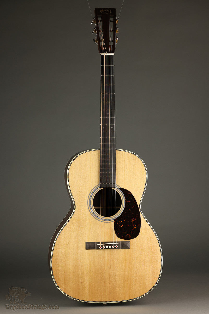 Martin Custom Shop 000 "28" Style 12-Fret Acoustic Guitar - New