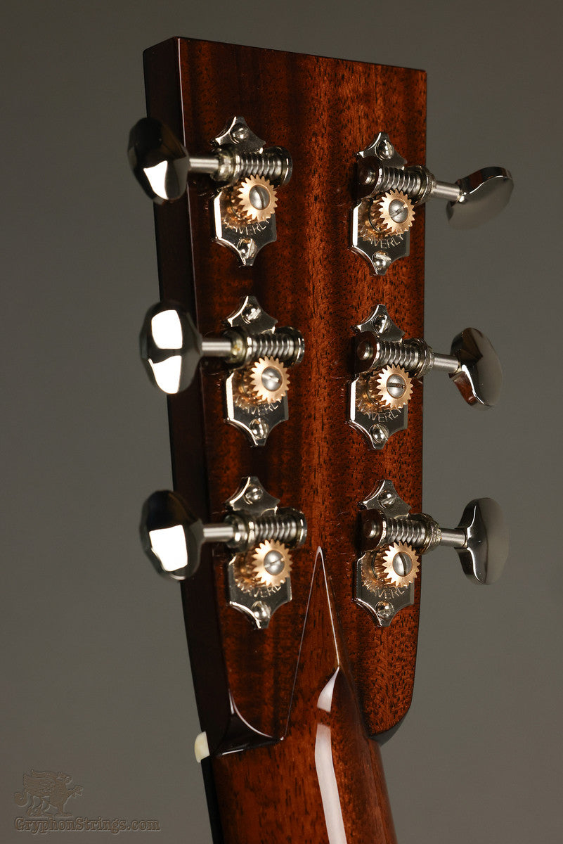 Collings 002H 14-Fret Sunburst Steel String Acoustic Guitar - New