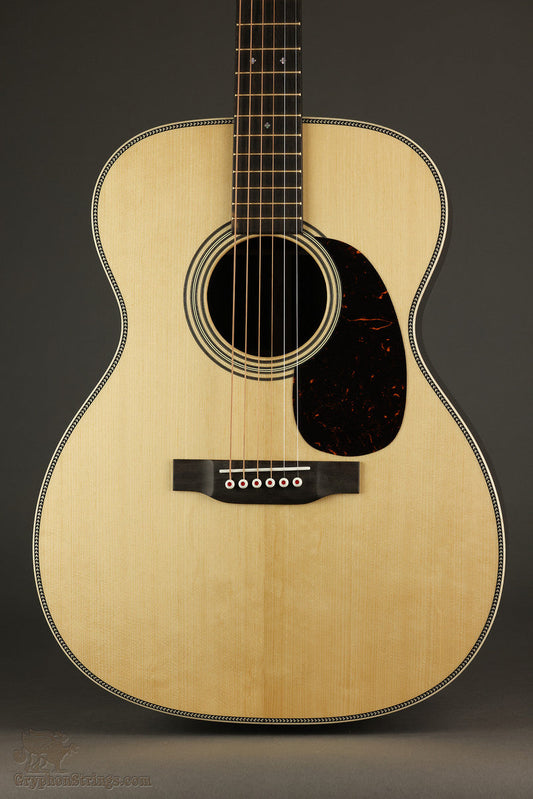 Martin 000-28 Modern Deluxe Steel String Acoustic Guitar - New