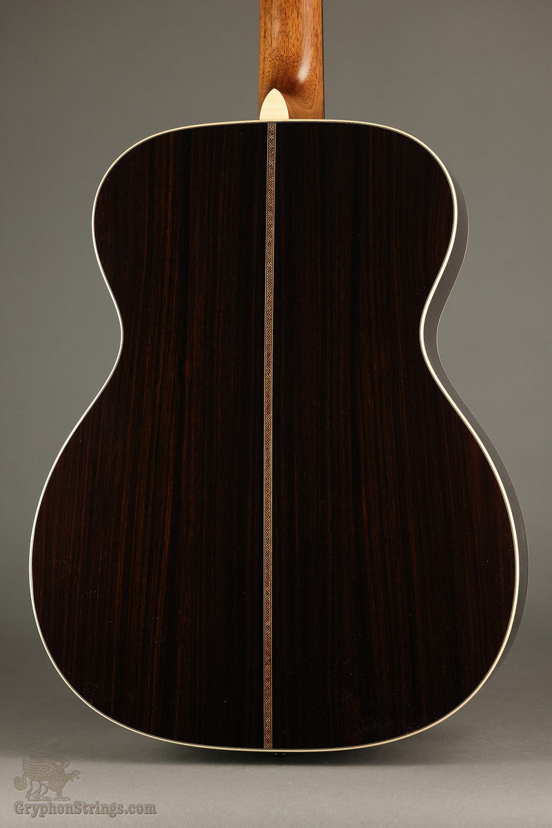 Martin 000-28 Modern Deluxe Steel String Acoustic Guitar - New