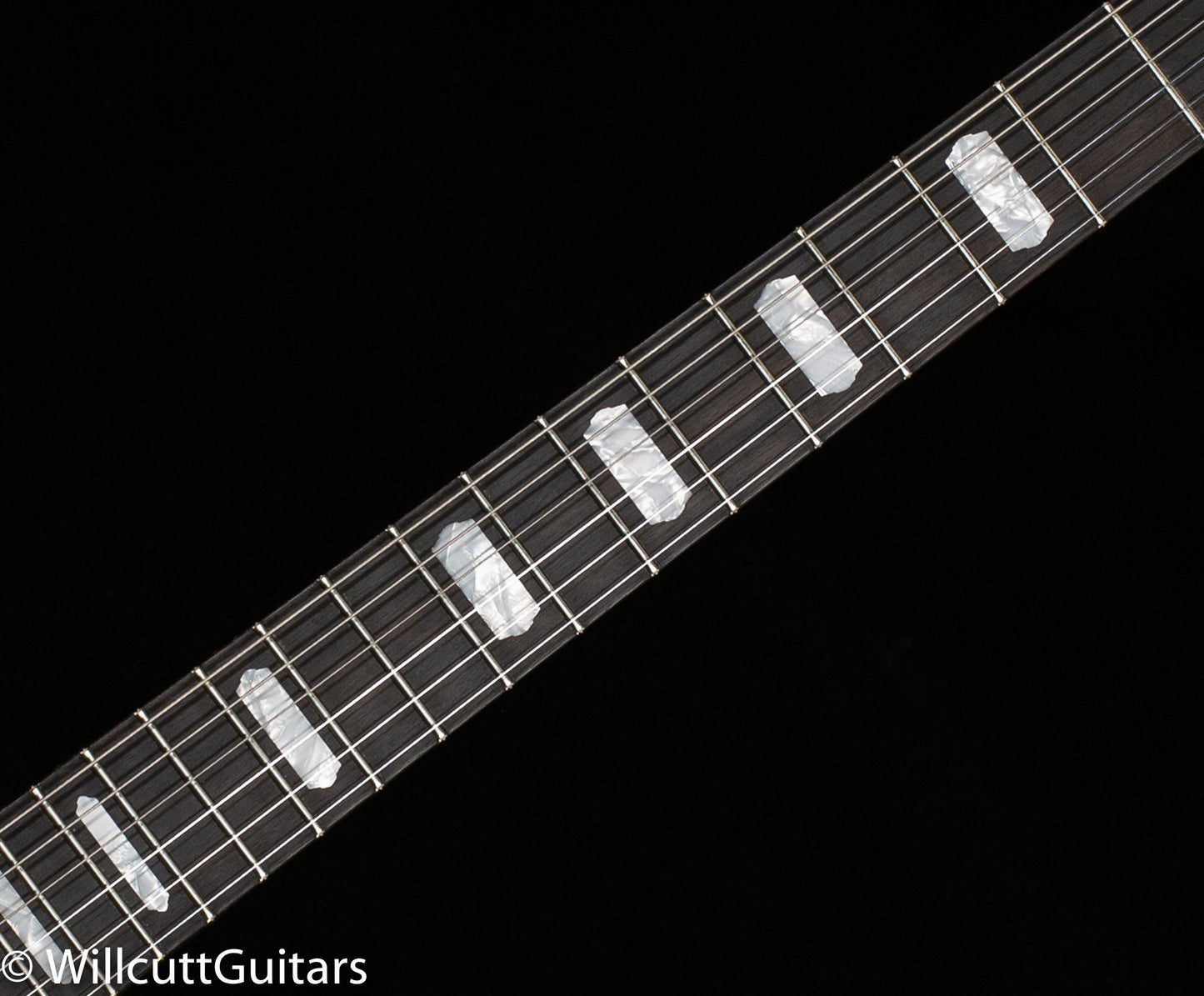 Knaggs Influence Kenai Creme Gold Hdwr (777)