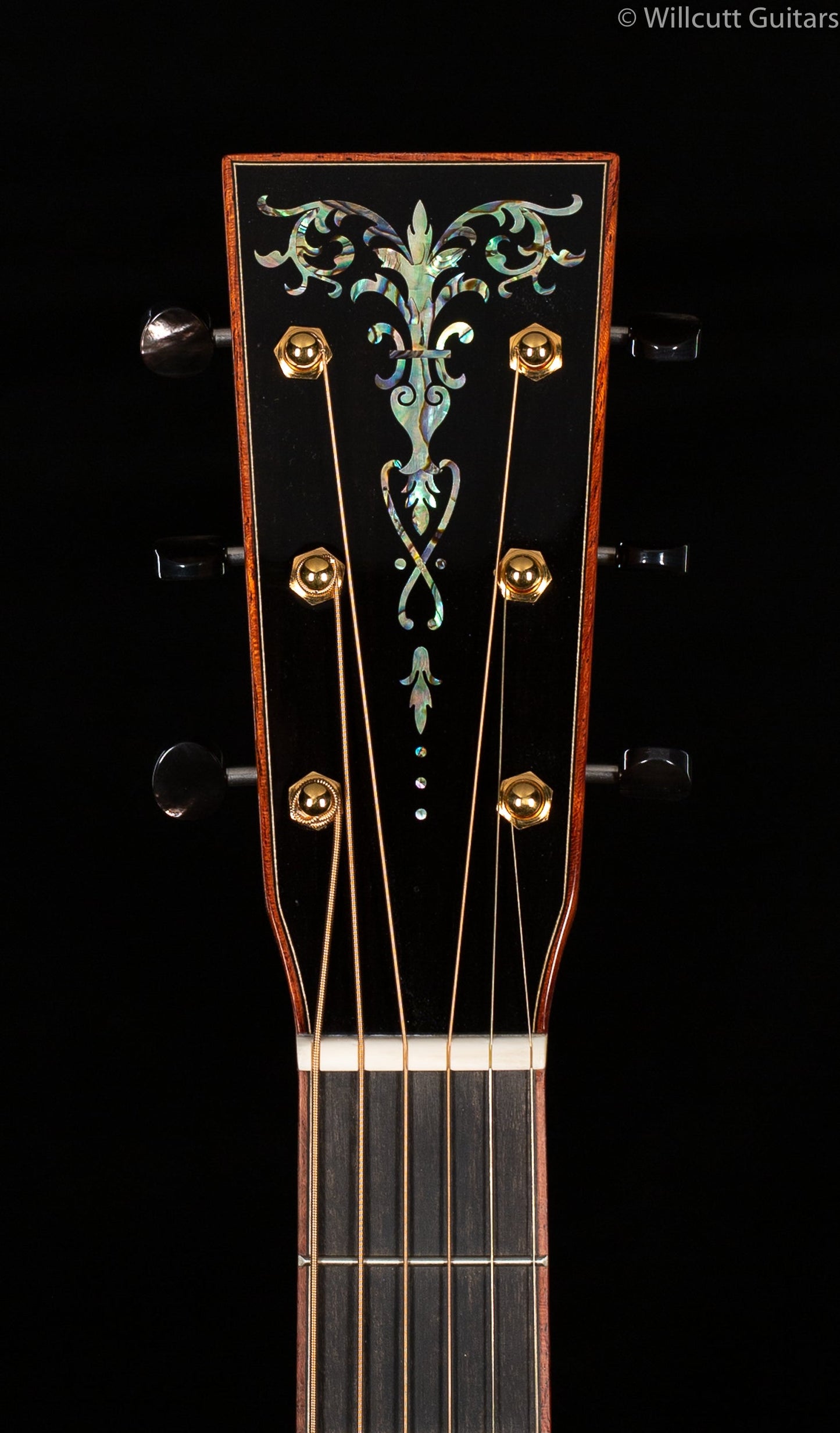Martin Custom SFG GP14F, Cutaway, Claro Walnut