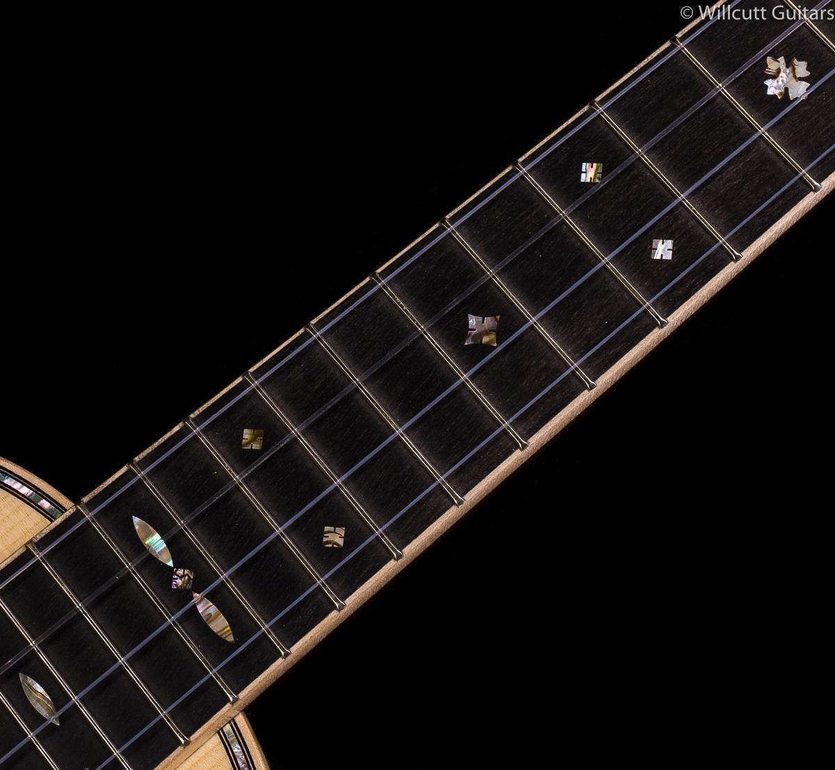 Martin Custom Shop Concert Uke Madagascar Rosewood 41 Style (304)
