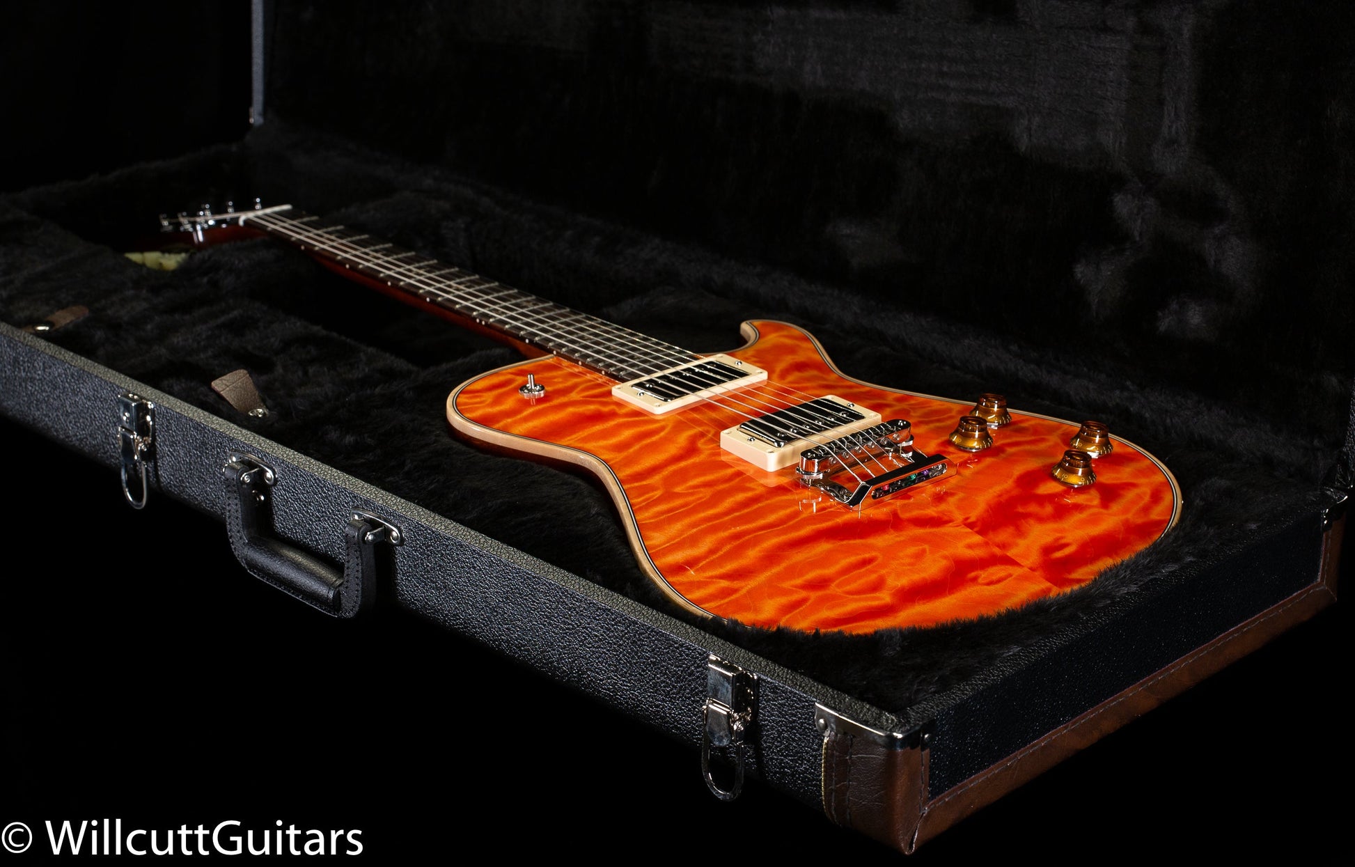 2023 Knaggs Influence Kenai Coral Quilt Gloss (900)