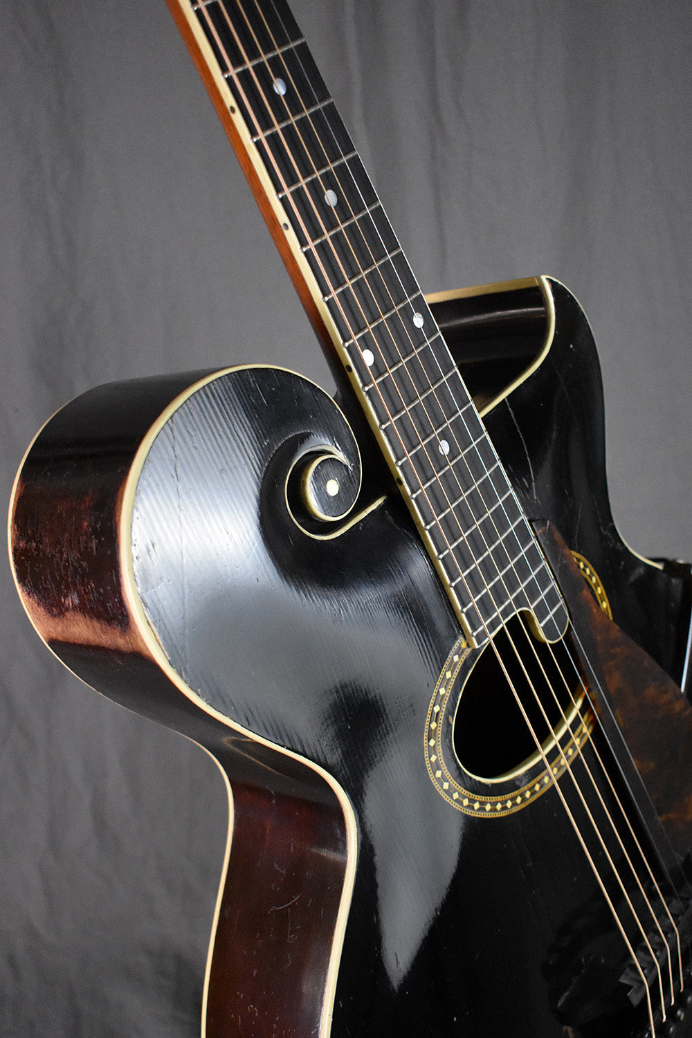 1910 Gibson Style O