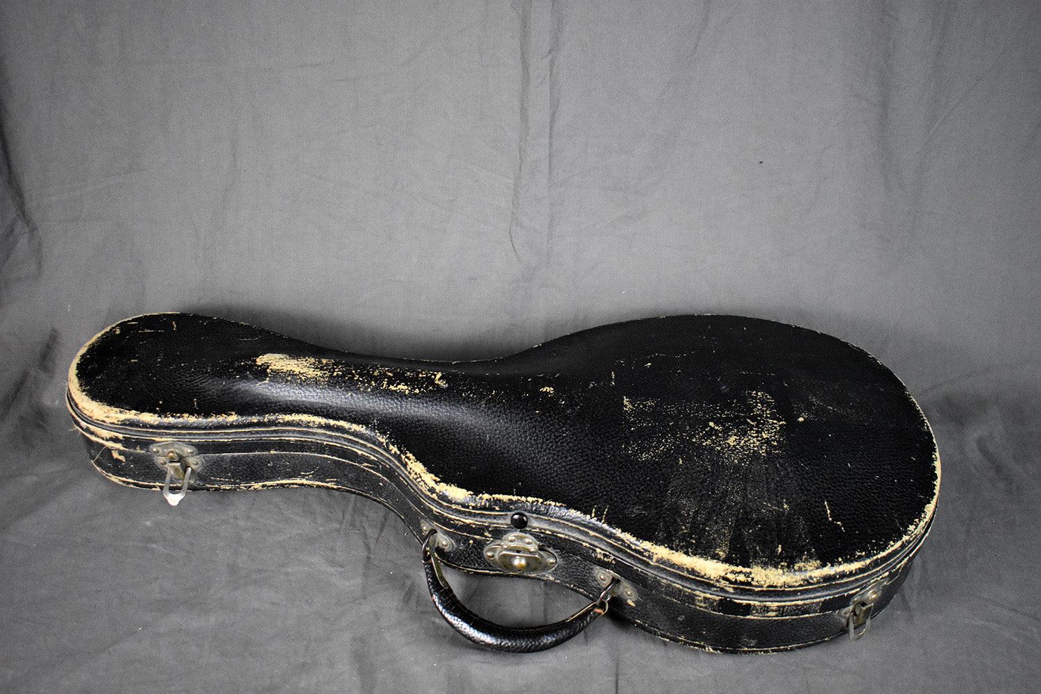 1913 Gibson F-2