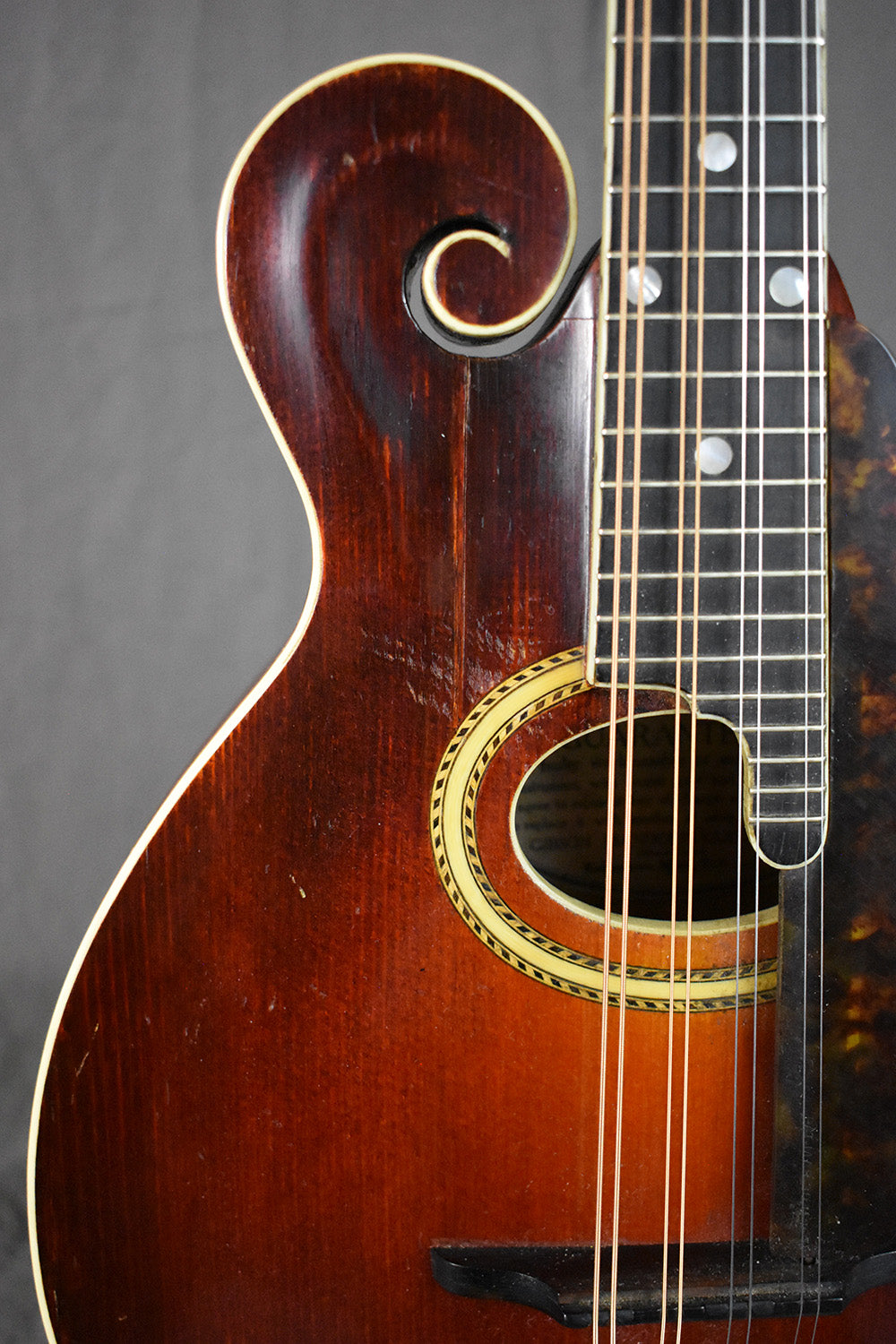 1913 Gibson F-2