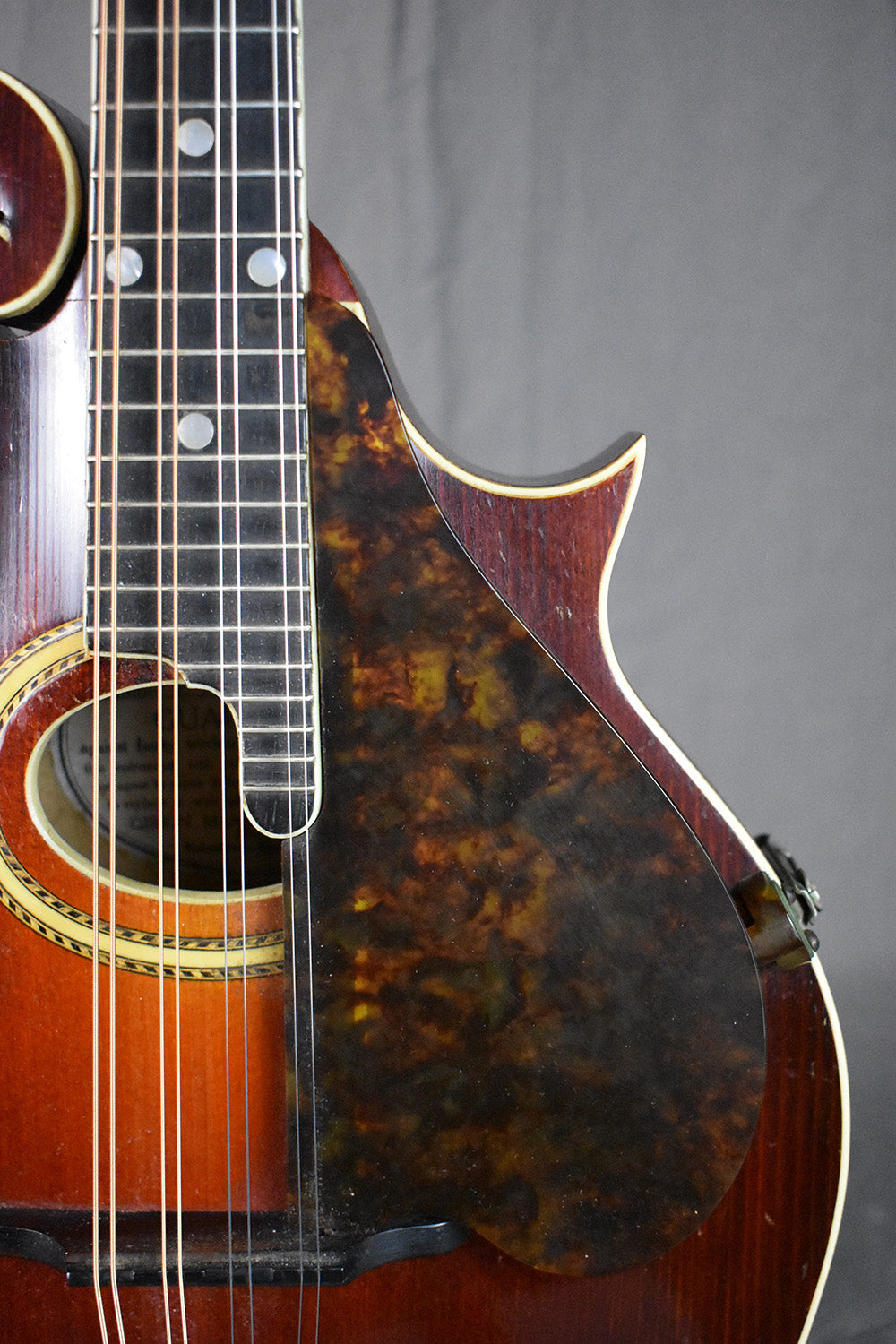 1913 Gibson F-2