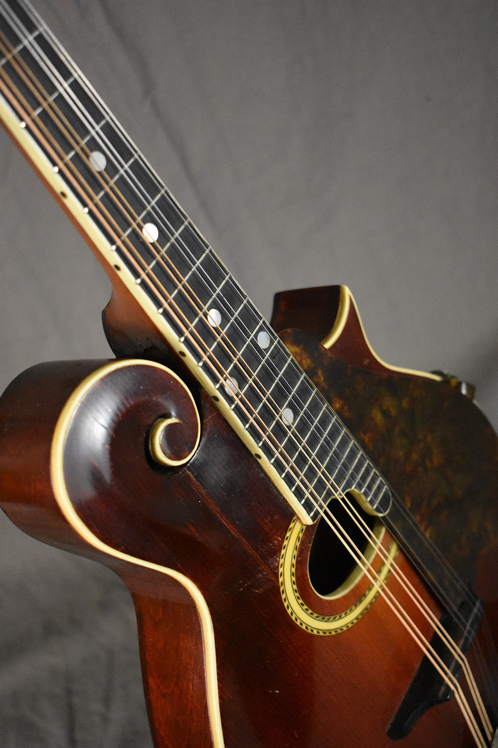 1913 Gibson F-2