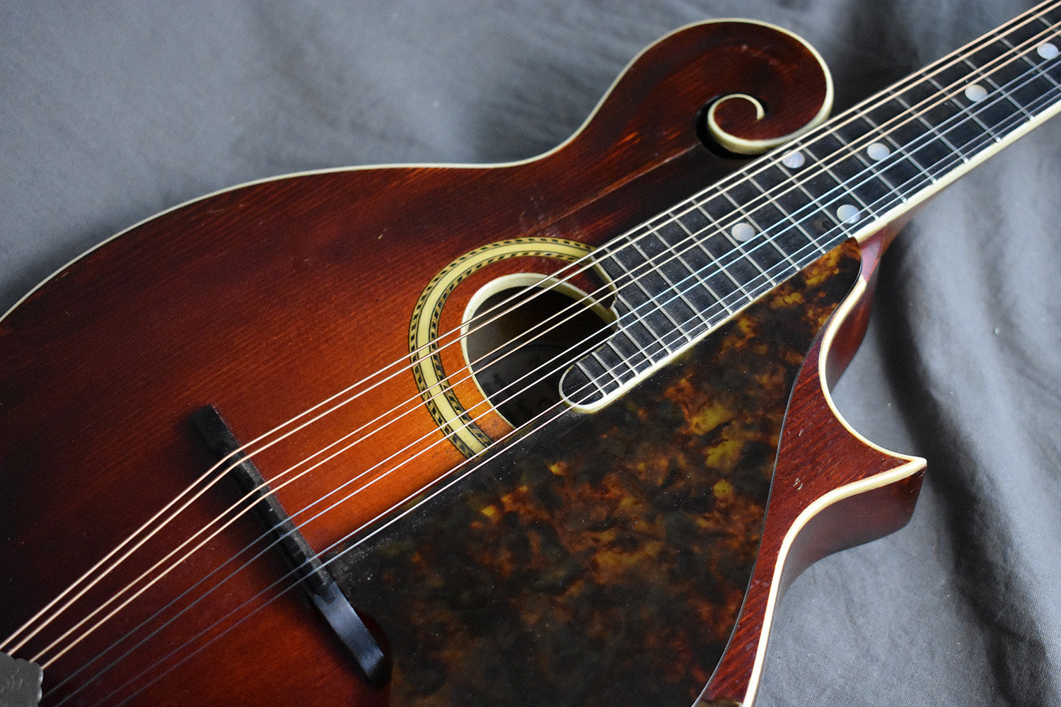 1913 Gibson F-2