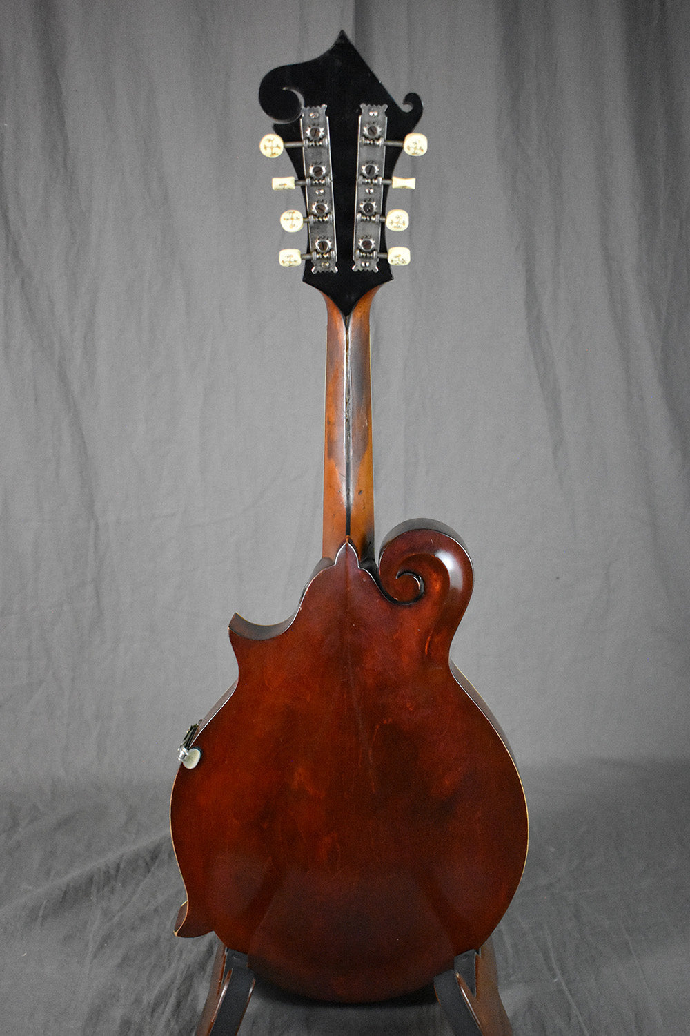 1913 Gibson F-2