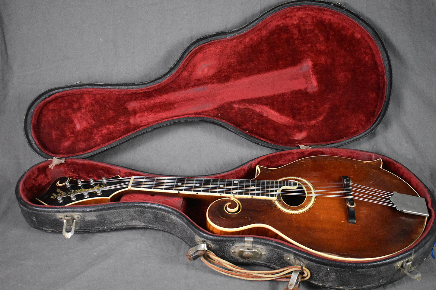 1915 Gibson F-4