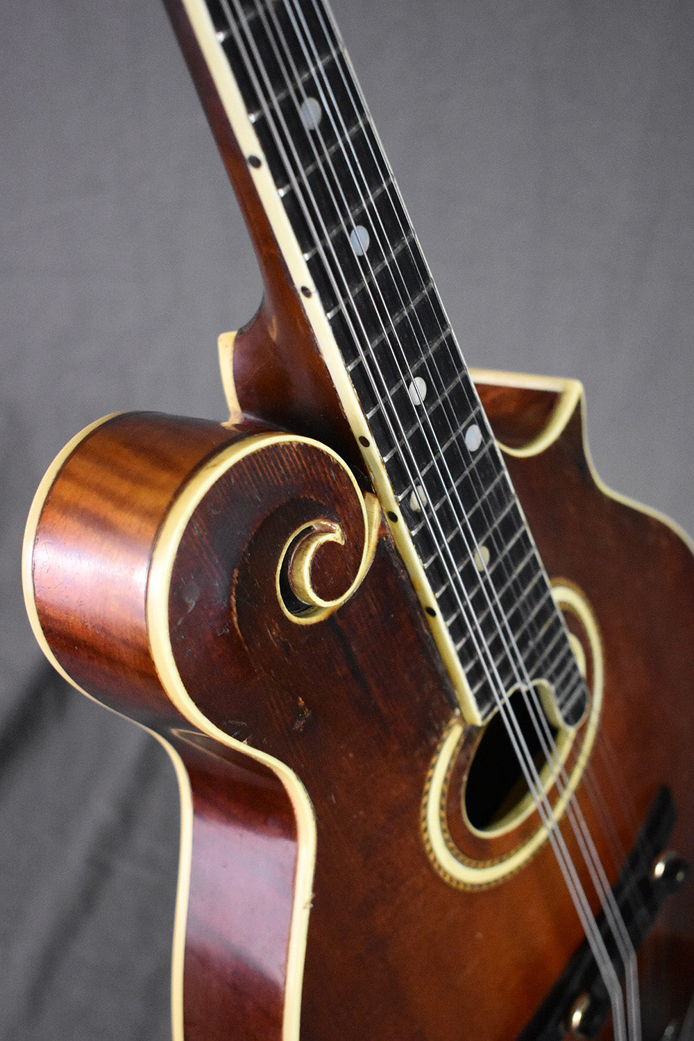 1915 Gibson F-4