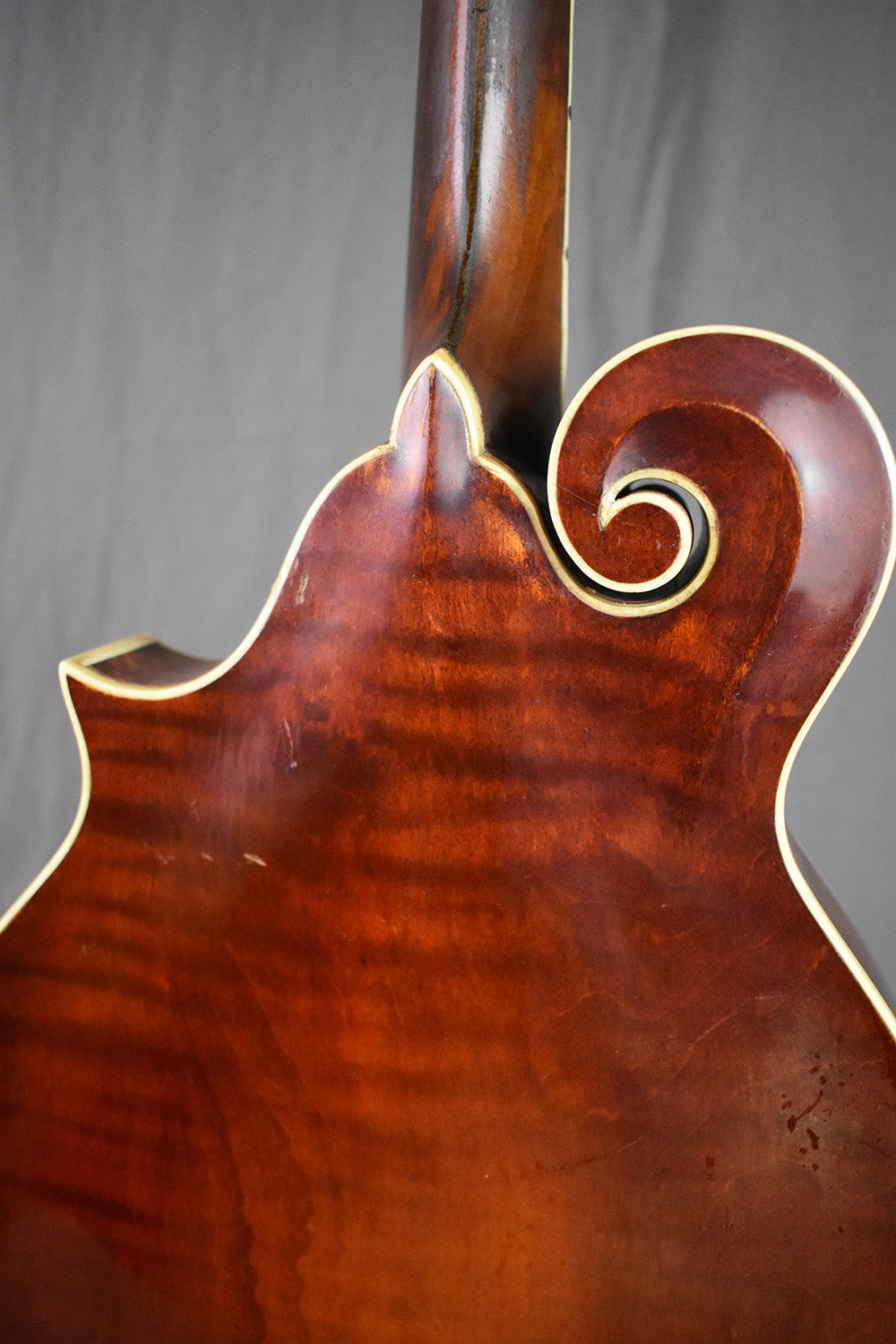 1915 Gibson F-4