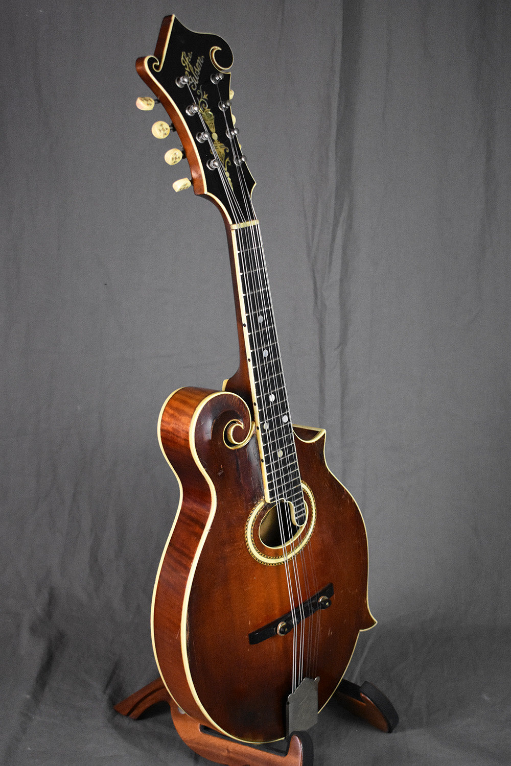 1915 Gibson F-4