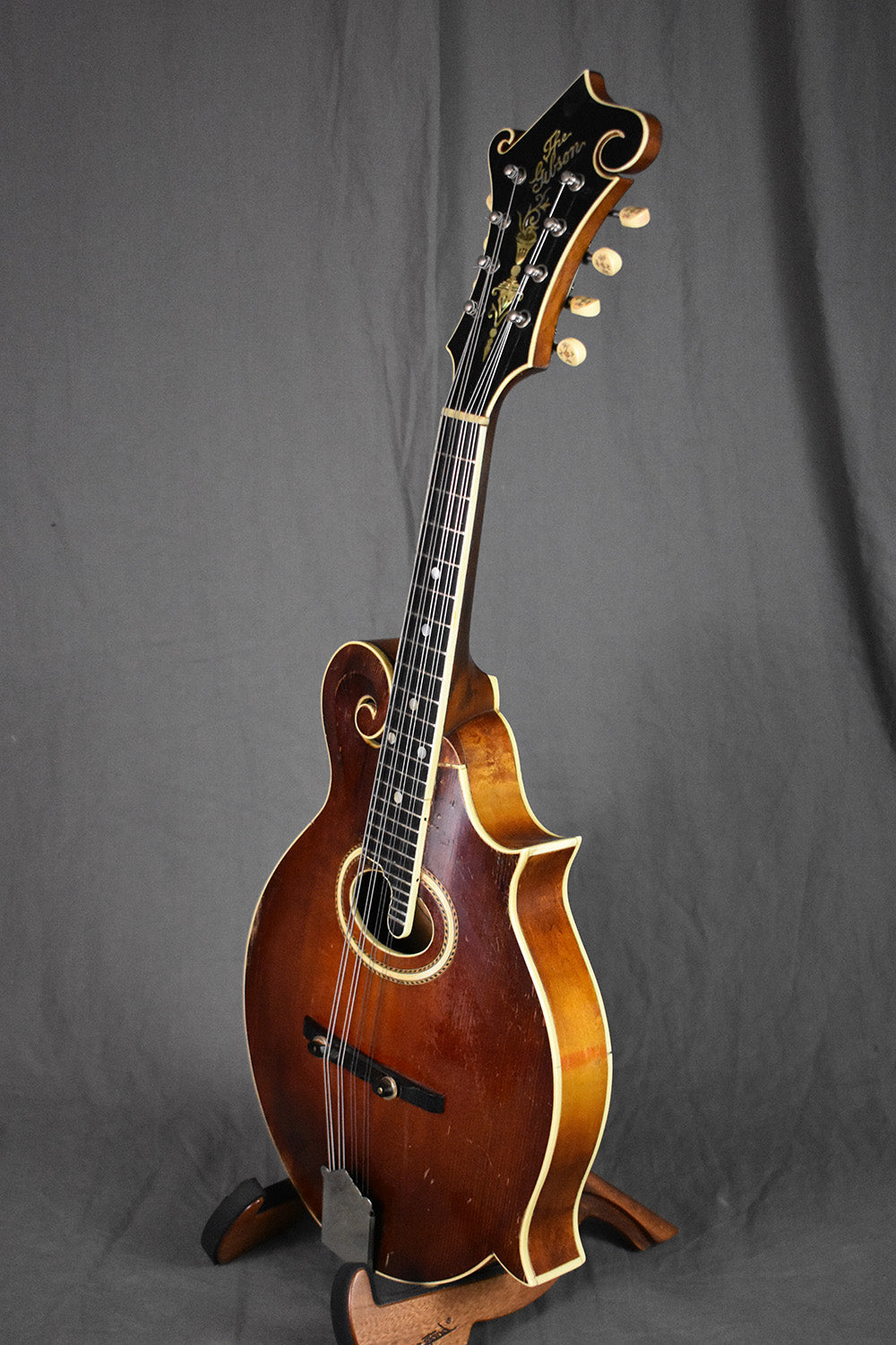 1915 Gibson F-4