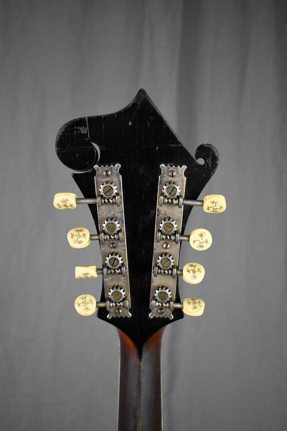 1915 Gibson F-4