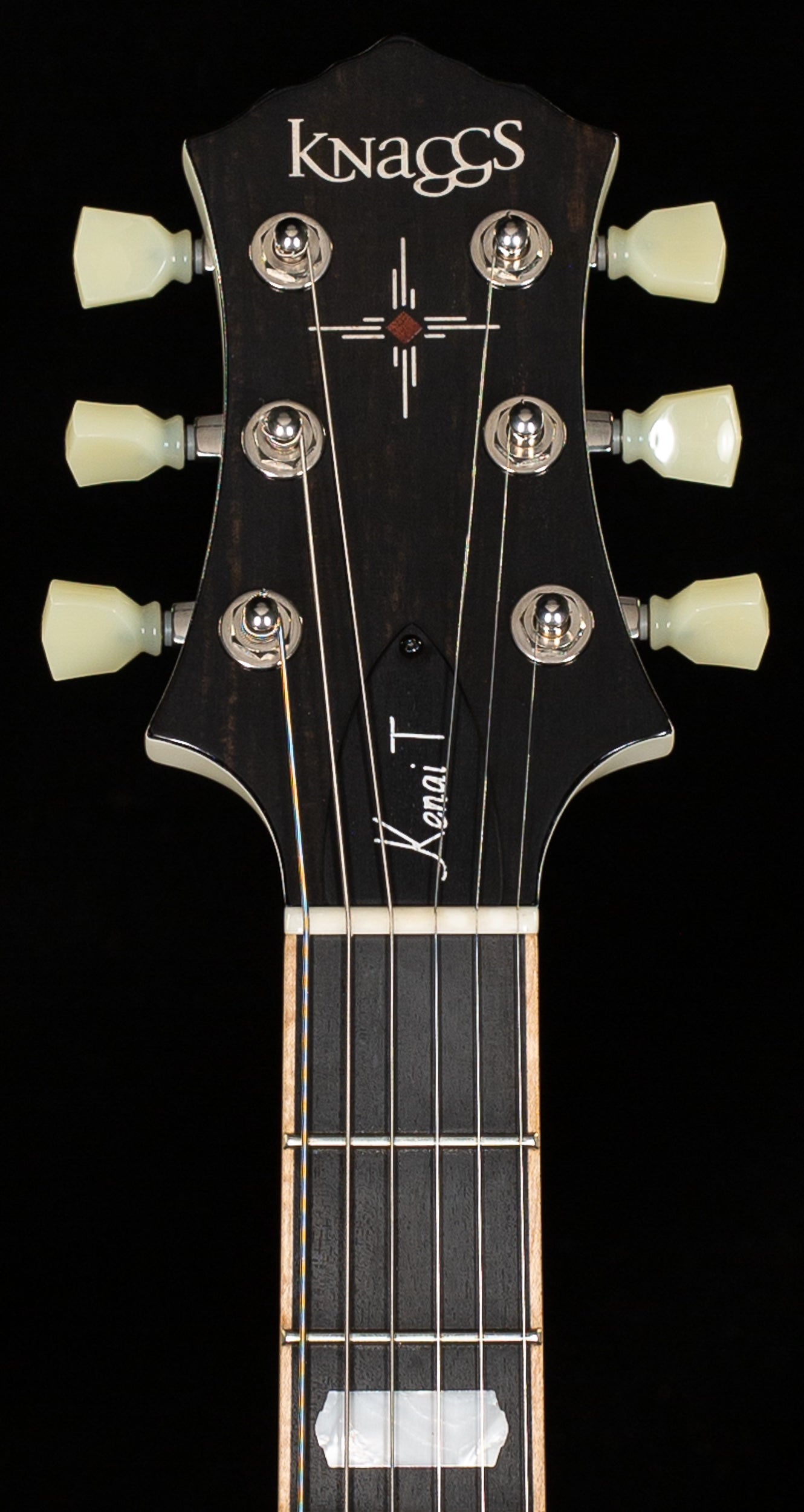 Knaggs Influence Kenai T Creme (916)