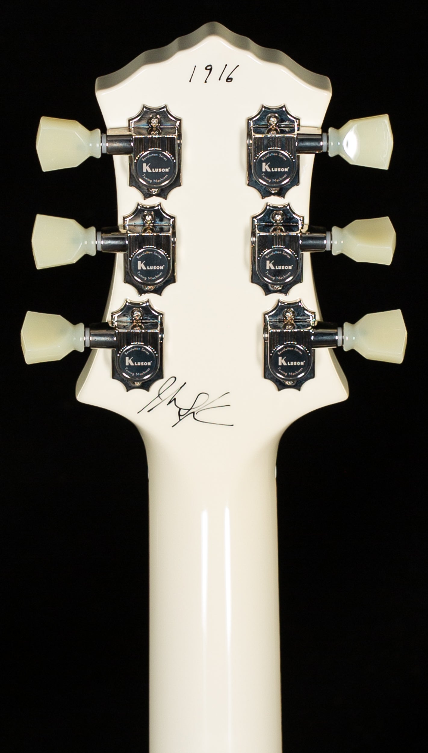 Knaggs Influence Kenai T Creme (916)