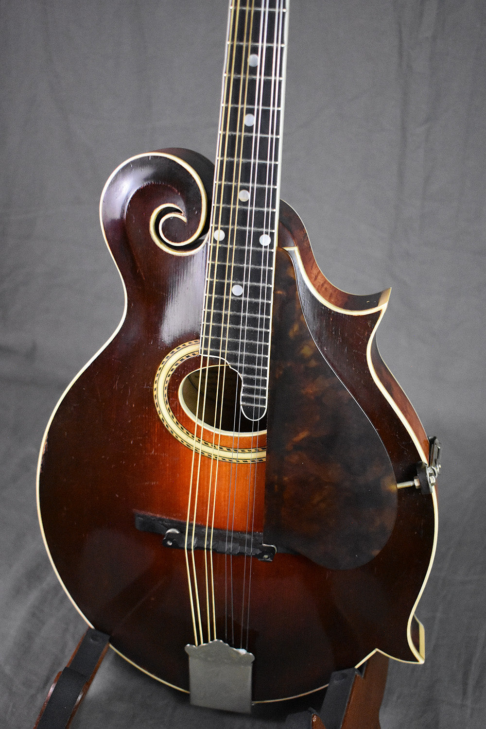 1922 Gibson F-4