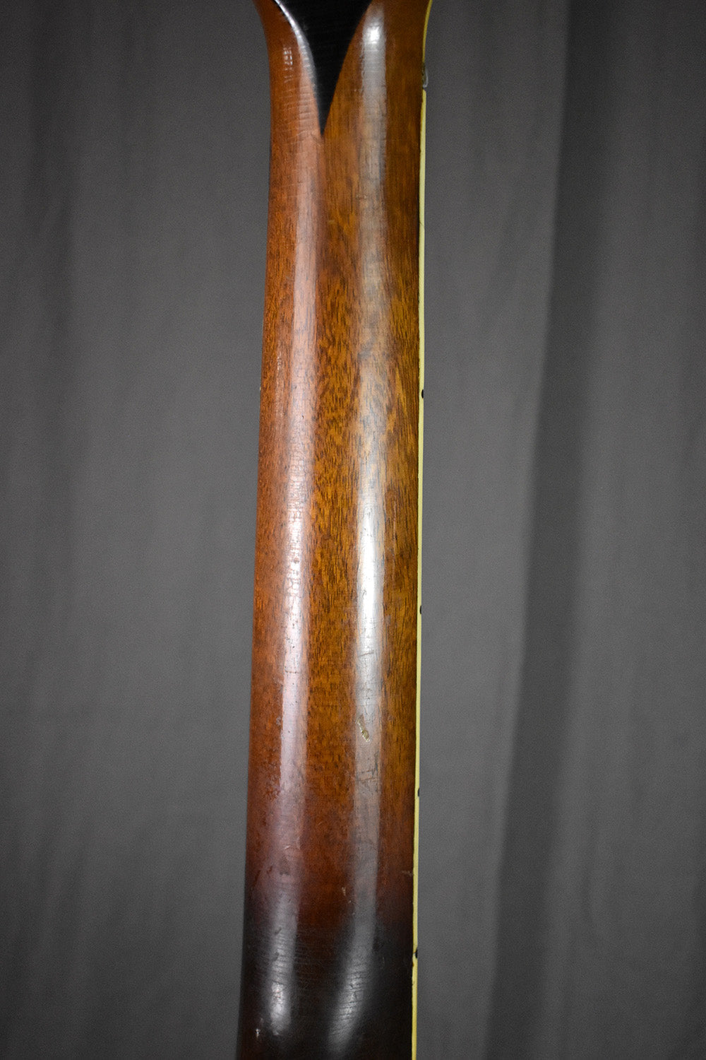 1928 Gibson L-4