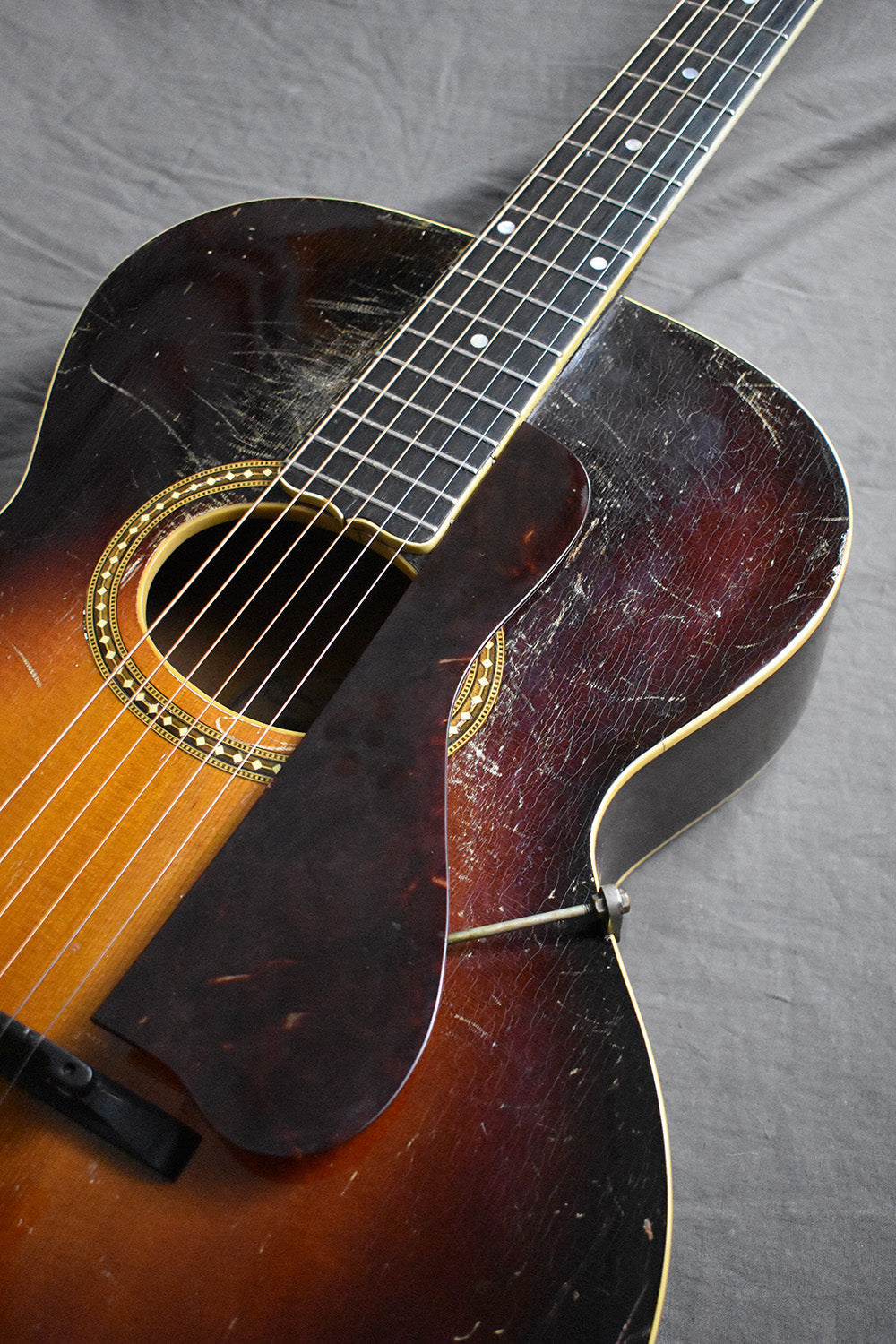 1928 Gibson L-4