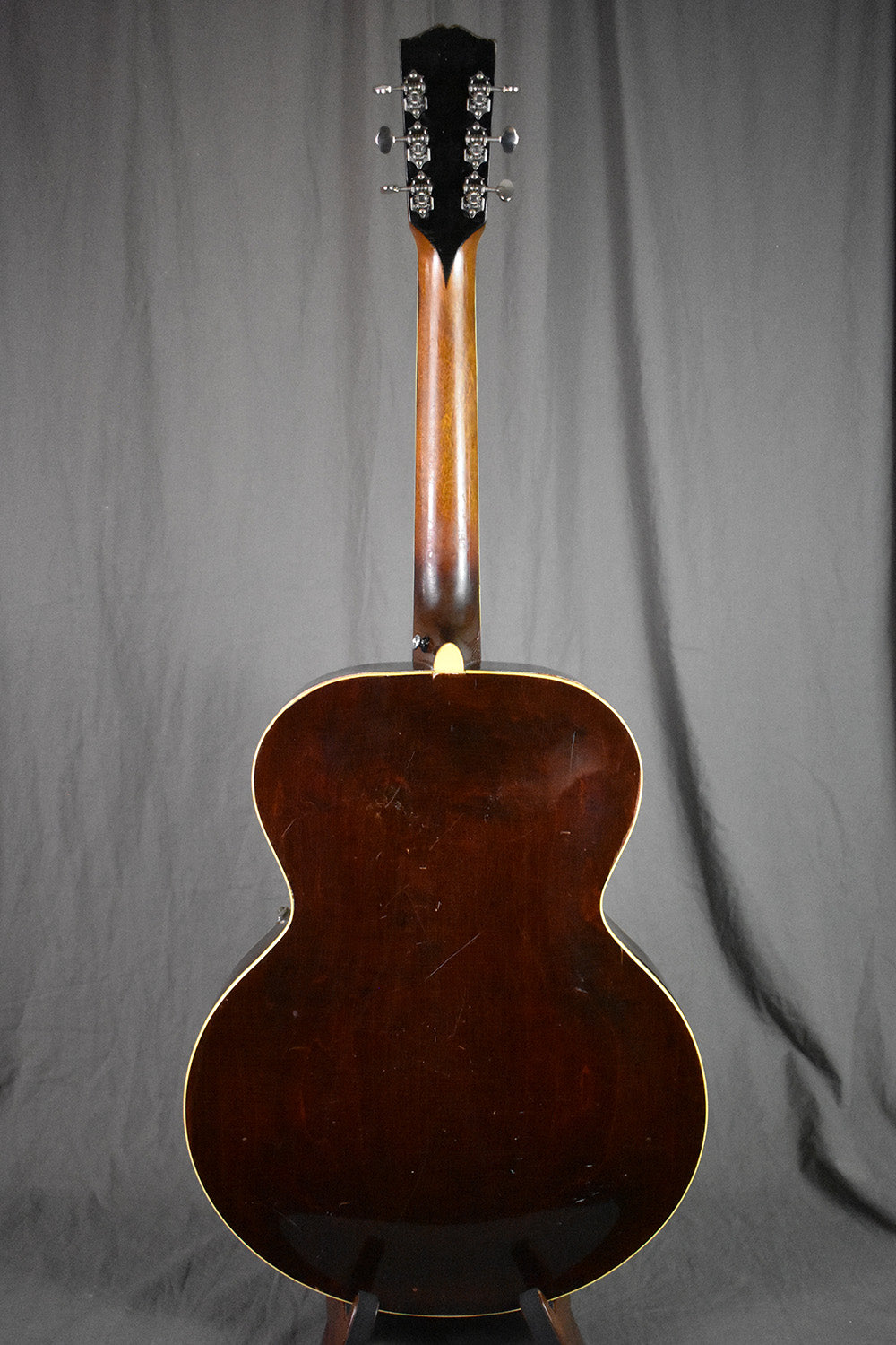 1928 Gibson L-4