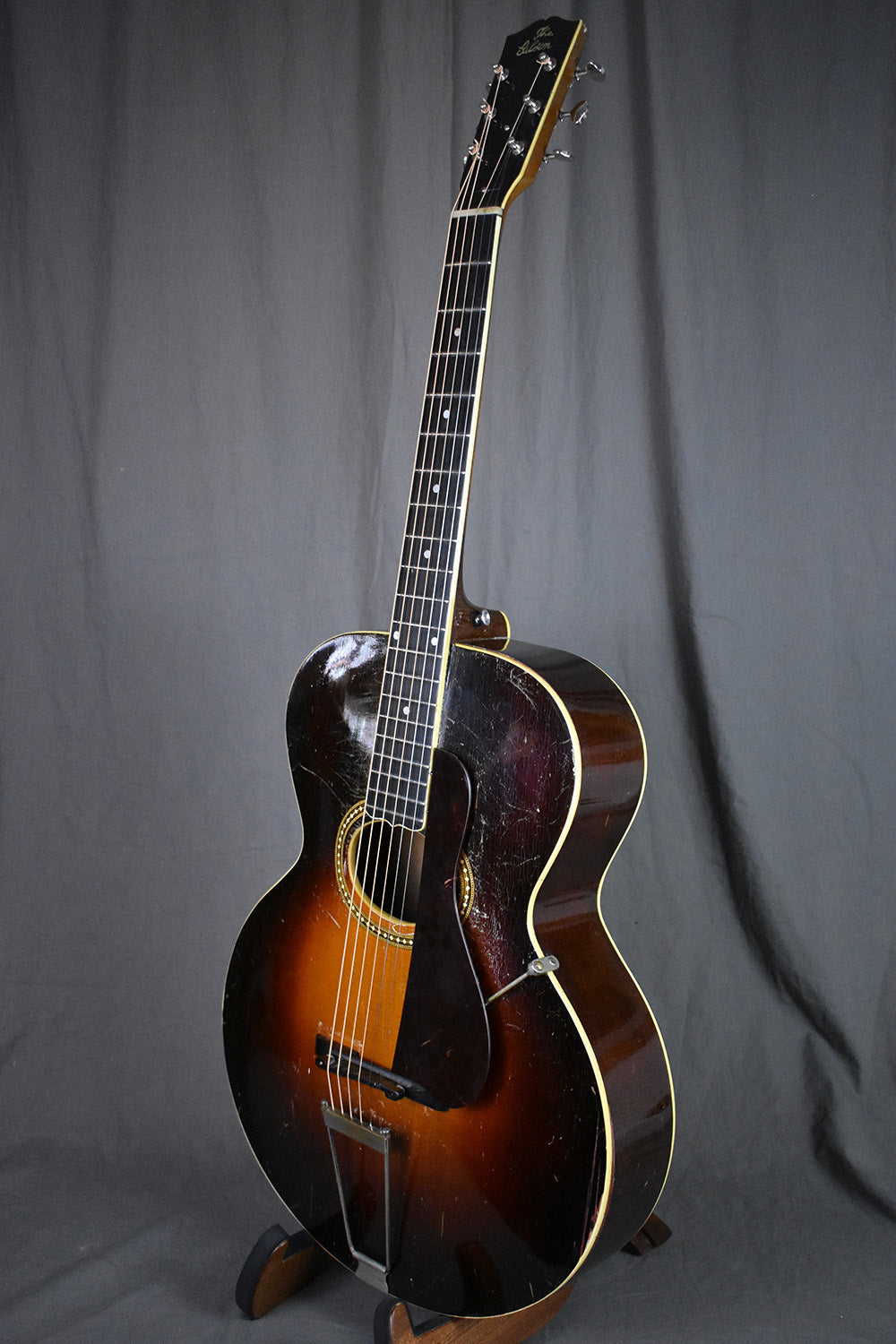 1928 Gibson L-4
