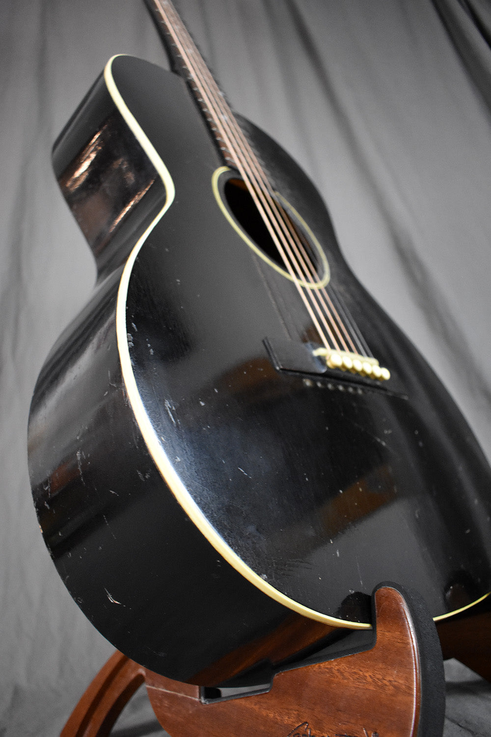 1931 Gibson L-00 Black 12-Fret Mahogany Top