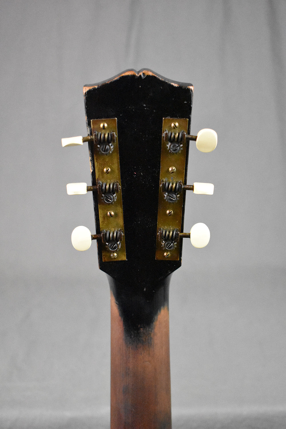 1931 Gibson L-00 Black 12-Fret Mahogany Top