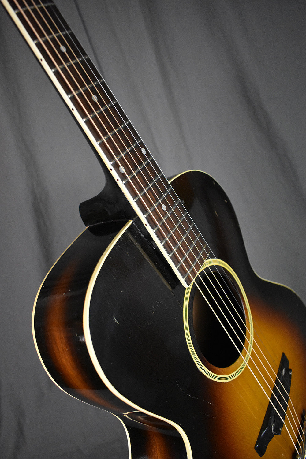 1935 Gibson L-75