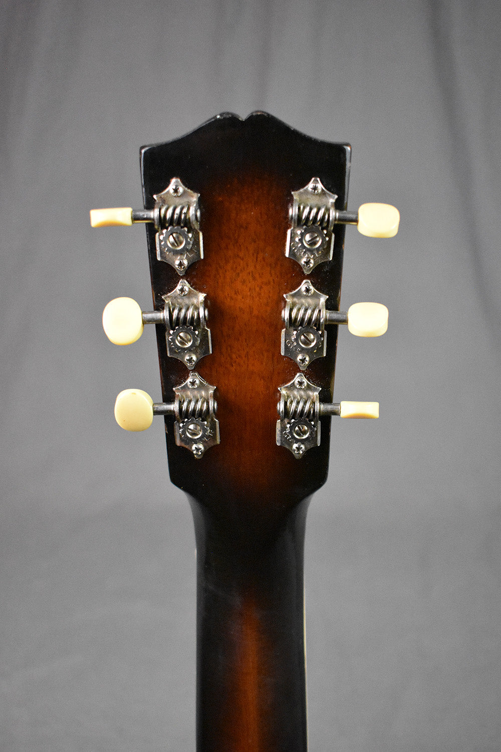 1935 Gibson L-75