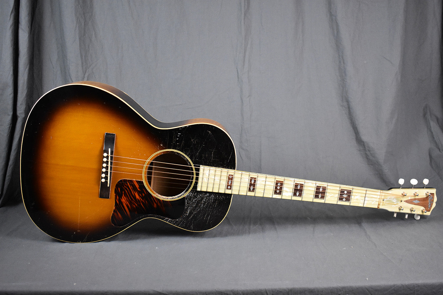1937 Gibson L-Century of Progress