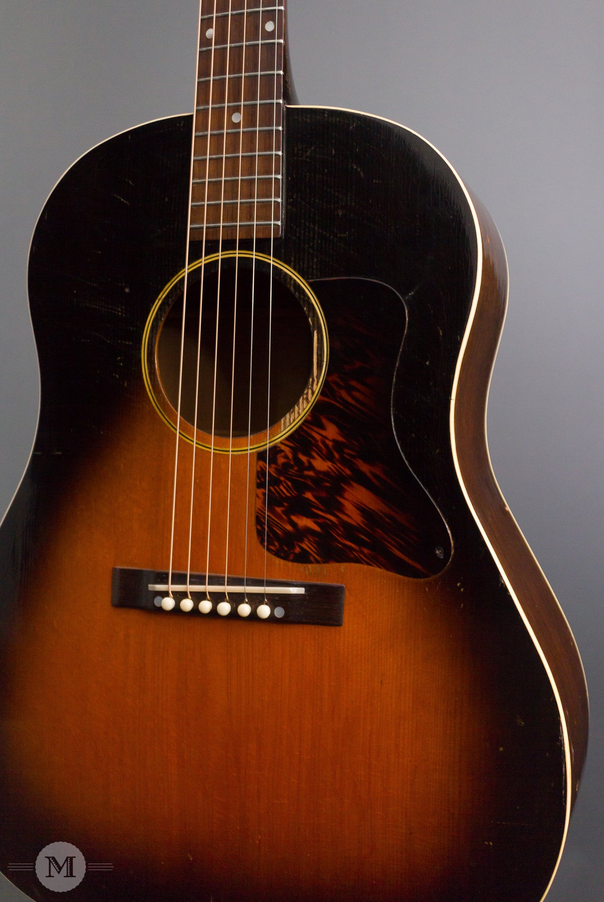 Gibson Acoustic Guitars - 1939 J-35
