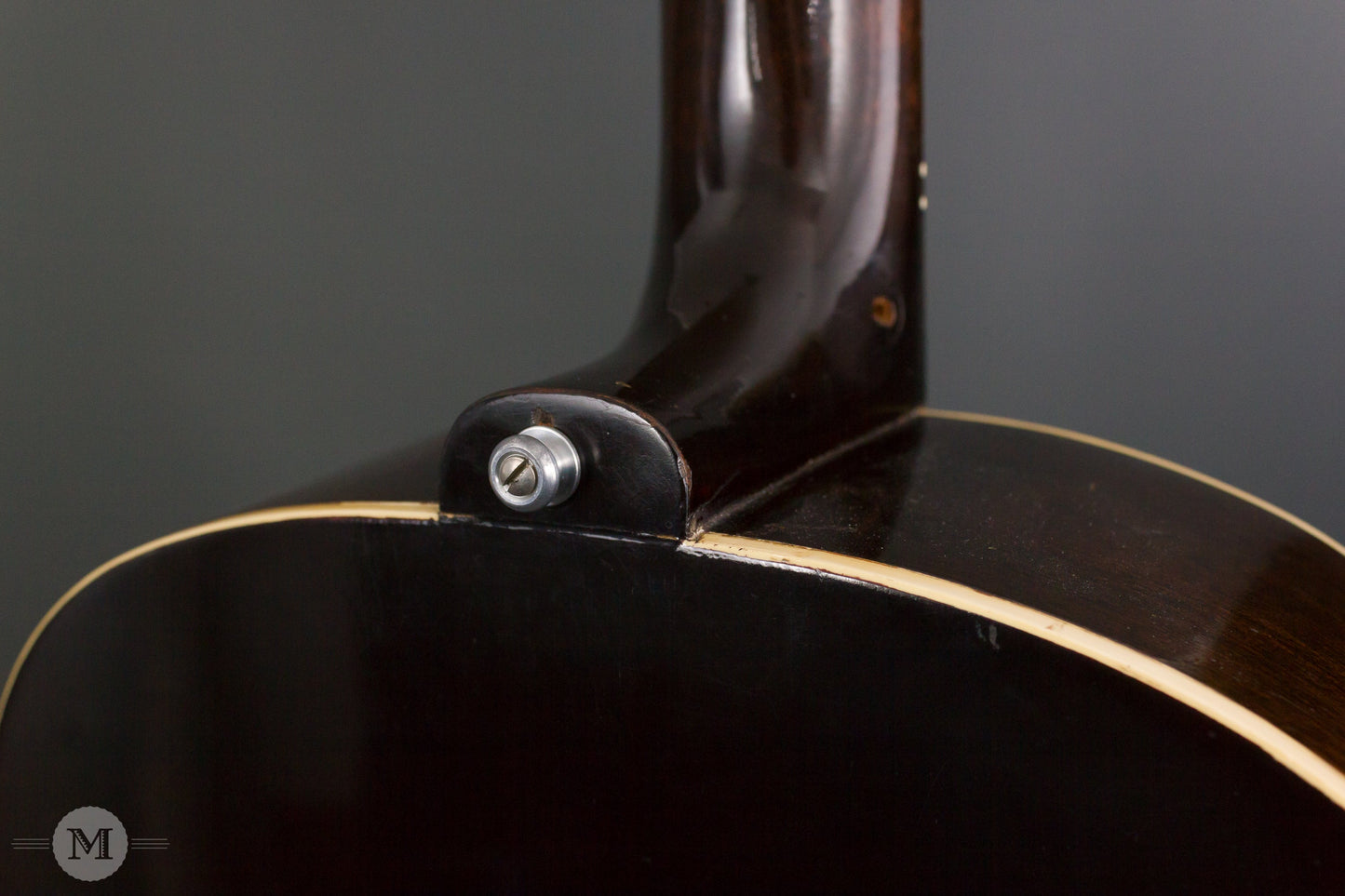 Gibson Acoustic Guitars - 1939 J-35