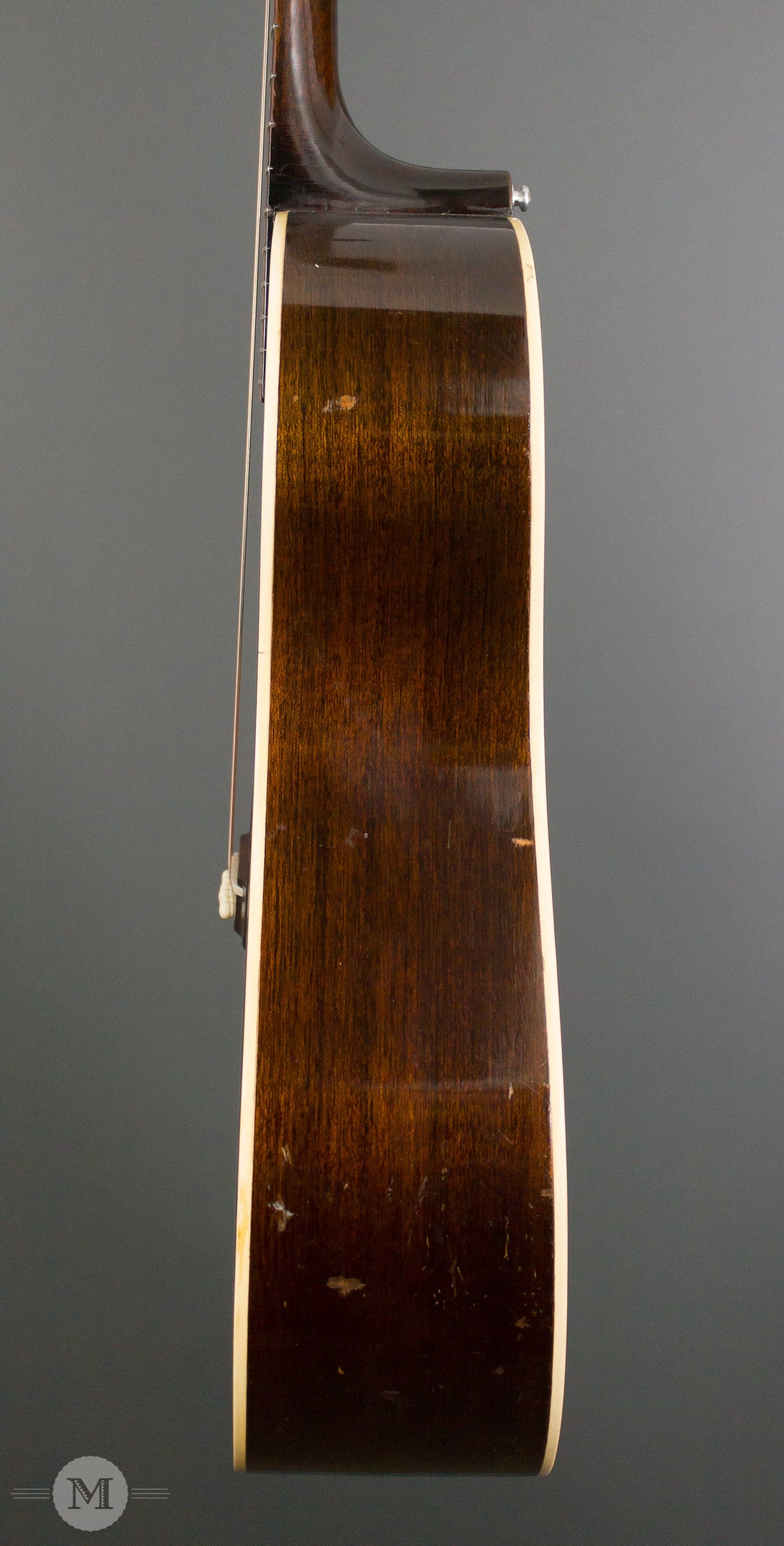 Gibson Acoustic Guitars - 1939 J-35