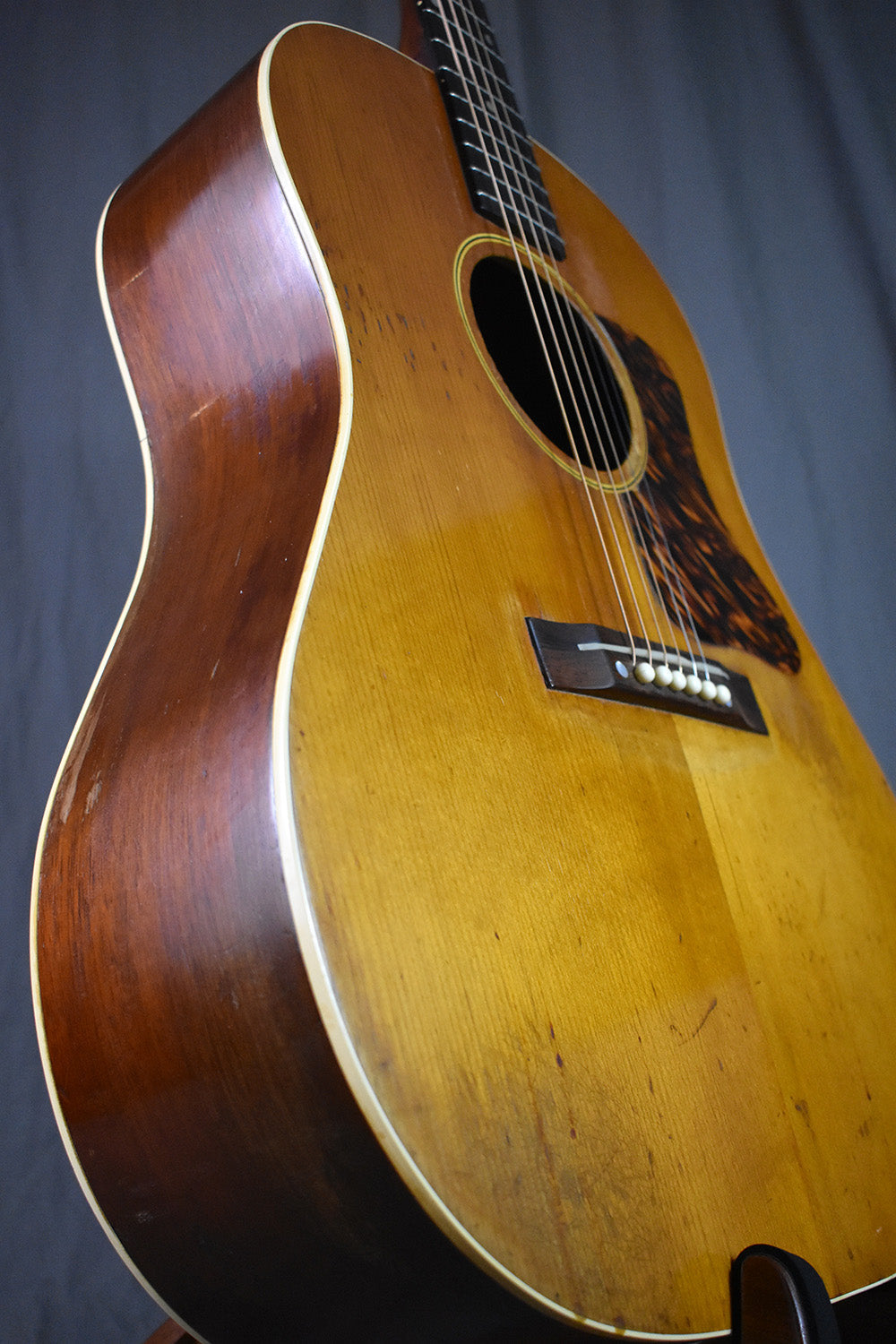 1939 Gibson J-35 FON EG-6718