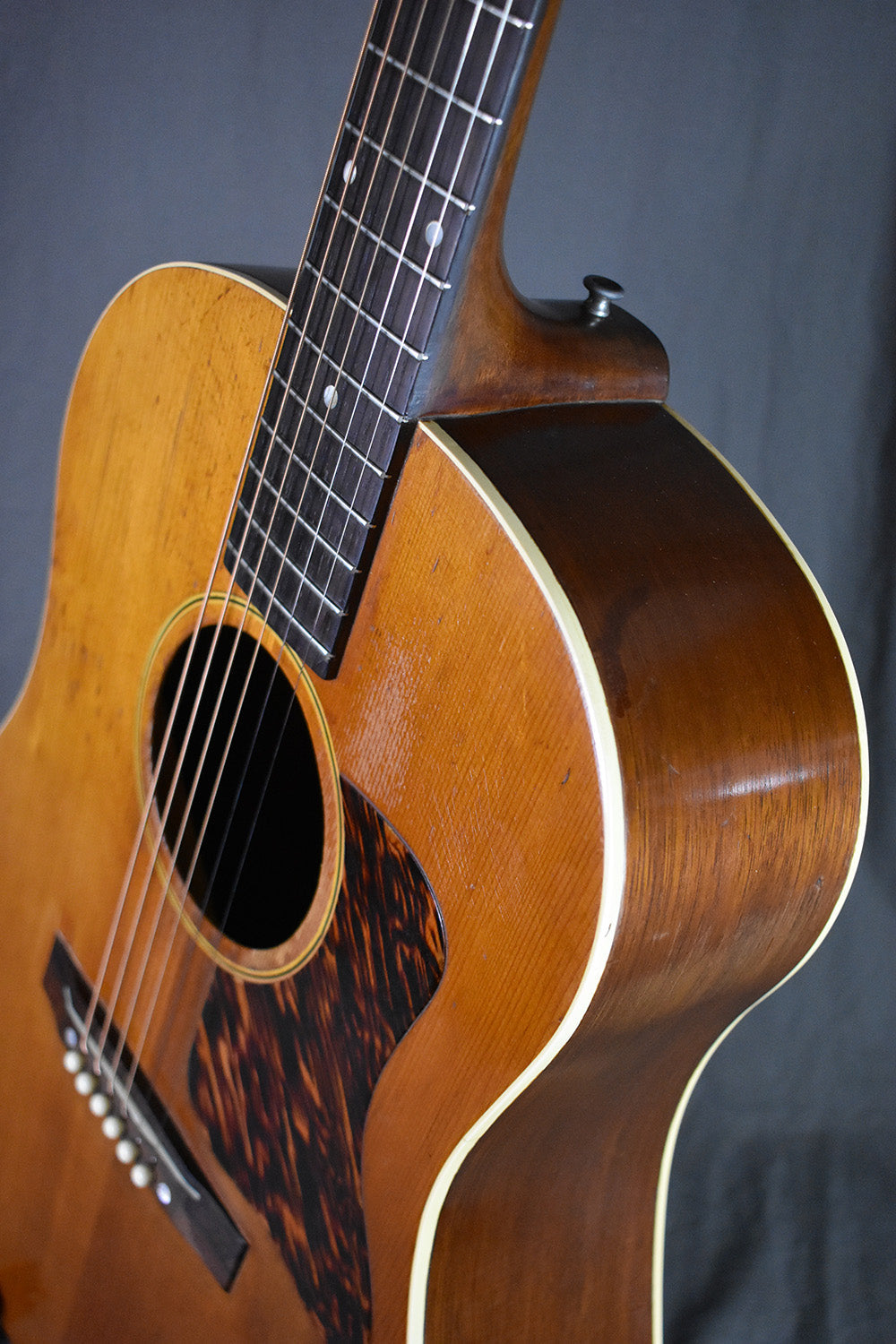 1939 Gibson J-35 FON EG-6718