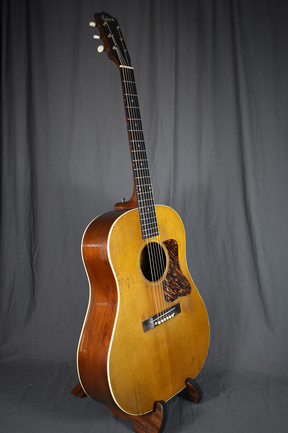 1939 Gibson J-35 FON EG-6718