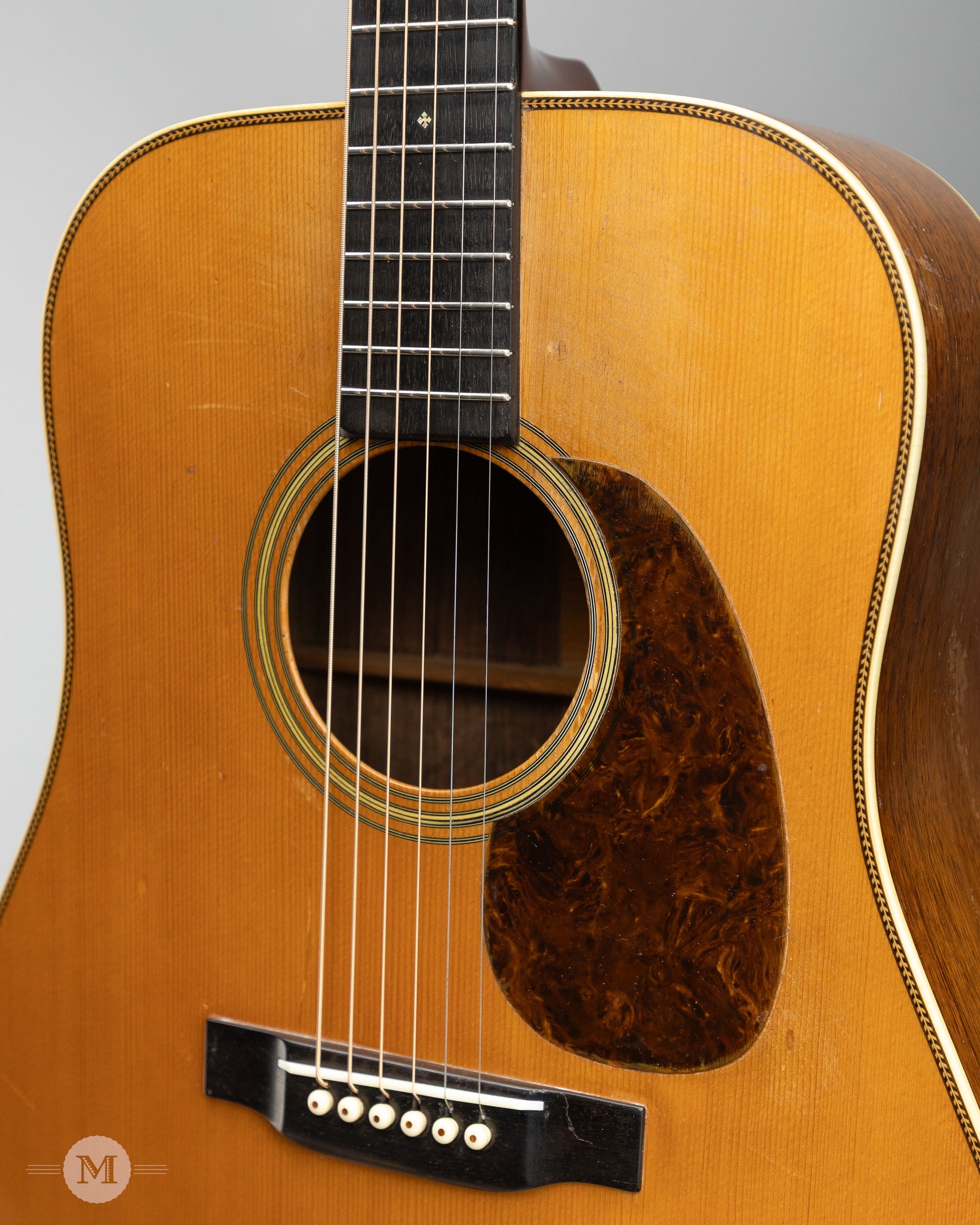 Martin Guitars - 1941 D-28 - Vintage