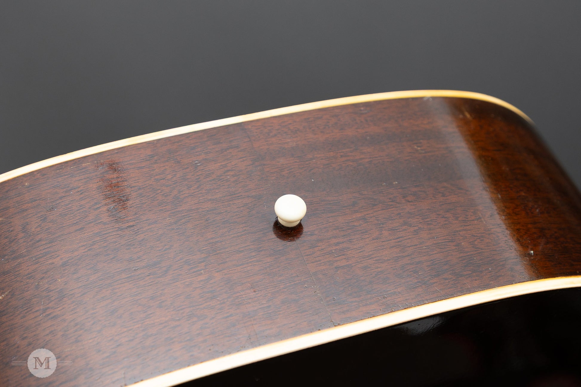 Gibson Guitars - 1941 J-35 - Sunburst - Vintage