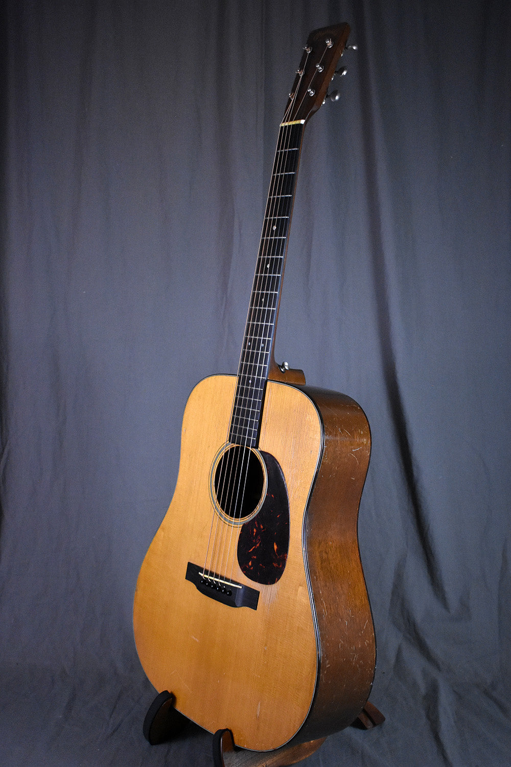 1941 Martin D-18