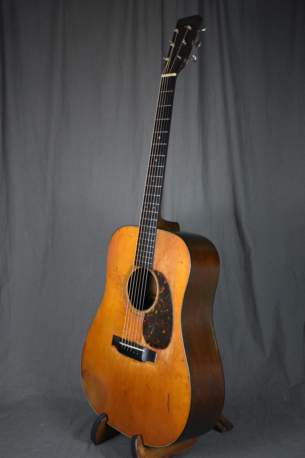 1941 Martin D-18