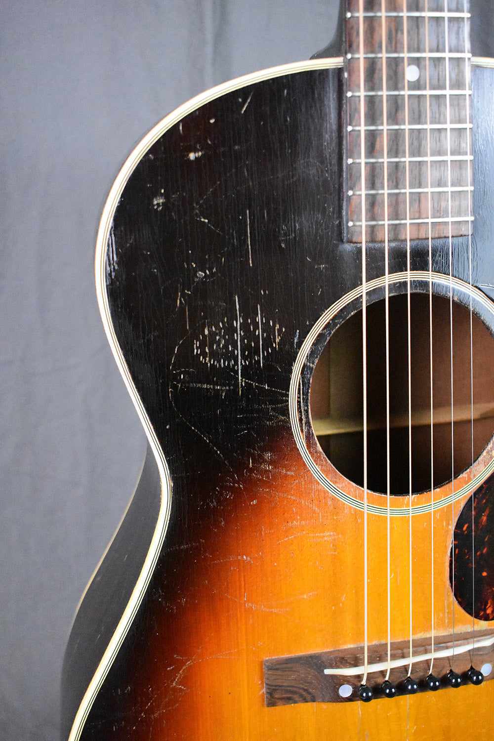 1943 Gibson LG-2 Banner