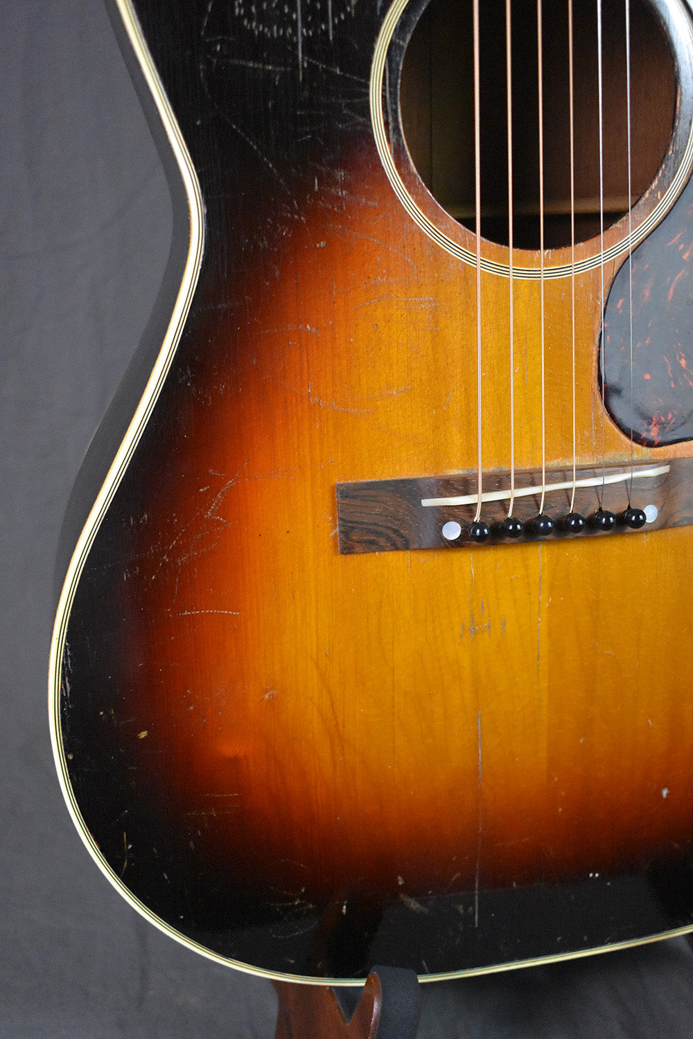 1943 Gibson LG-2 Banner